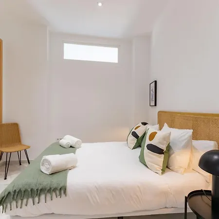 Terceros Center Deluxe By Valcambre * Sevilla